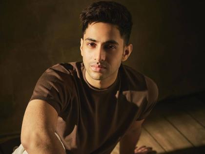 Amitabh Bachchan s grandson Agastya Nanda entry on Instagram came into limelight due to The Archies | बिग बींचा नातू अगस्त्य नंदाची इन्स्टाग्रामवर एन्ट्री, काही तासातच मिळाले हजारो फॉलोअर्स