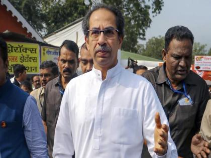 Demands action against CM Udhav Thackeray in court; No vaccination, no travel, petition in court | उद्धव ठाकरेंवर कारवाईची केली मागणी; लस नाही तर प्रवास नाही, न्यायालयात याचिका