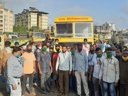 Coronavirus: Cleaning worker agitation on garbage issue in Dombivali vrd | Coronavirus: डोंबिवलीत कचरा उचलणाऱ्या सफाई कामगारांचे आंदोलन सुरू