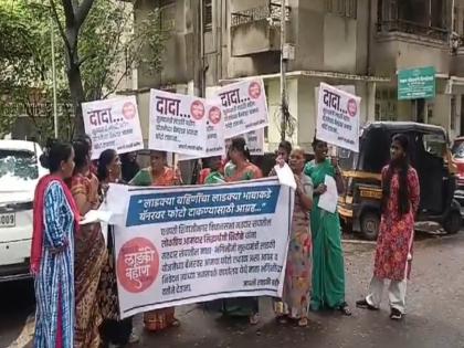 mla sidharth Shirole ward women showed support related yesterday ladki bahin yojana banner case | "दादा आमचे फोटो लावा काही हरकत नाही", आमदार शिरोळेंच्या मतदारसंघातील महिलांनी दर्शवला पाठिंबा