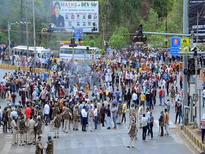 Agneepath violence; Thousands of crores of railway assets gone; Billions had to be refunded | Agnipath: 'अग्निपथ' हिंसाचार; रेल्वेचे हजारो कोटींची संपत्ती स्वाहा; कोट्यवधींचा रिफंडही द्यावा लागला...