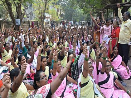 The strike was finally called off as the main demands of the Anganwadi workers were accepted | प्रमुख मागण्या मान्य; गेल्या दीड महिन्यापासून सुरु असलेला अंगणवाडी सेविकांचा संप अखेर मागे 