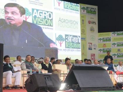 Based on the knowledge of Agro Vision, farmers should be enriched | अ‍ॅग्रो व्हिजनमधील ज्ञानाच्या आधारे शेतकऱ्यांनी समृद्ध व्हावे 