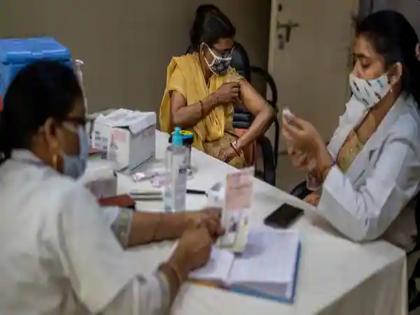 Coronavirus: Vaccination in 30 public and 7 private centers due to limited vaccination; Preference is given to those taking the second dose | Coronavirus: मर्यादित लसींमुळे ३० सार्वजनिक, ७ खासगी केंद्रात लसीकरण; दुसरा डोस घेणाऱ्यांना प्राधान्य