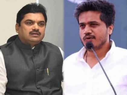 NCP MLA Rohit Pawar comes to the constituency one day and takes 10-15 photos; Said BJP Leader Ram Shinde | रोहित पवार एक दिवस मतदारसंघात येतात अन् १०-१५ फोटो काढून जातात- राम शिंदे