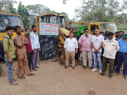 No salary, no work, determination of organization; Strike of garbage workers in Ulhasnagar | पगार नाही, काम नाही,संघटनेचा निर्धार;  उल्हासनगरात कचरा उचलणाऱ्या कामगारांचा संप 