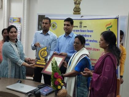 Both honored with Ahilyabai Holkar Award; Distribution of fixed deposit certificates to orphaned parents due to covid | अहिल्याबाई होळकर पुरस्काराने दोघींचा गौरव; कोविडमुळे अनाथ झालेल्या पालकांना मुदत ठेव प्रमाणपत्र वाटप