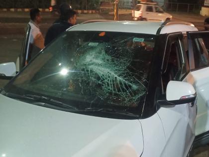 Ahmednagar Stone pelting at hotel in Kedgaon block road on Pune highway | अहमदनगर: केडगावातील हॉटेलवर दगडफेक, पुणे महामार्गावर रास्ता रोको