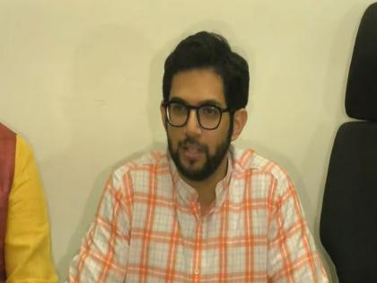 Stop the builders' works if you dare; Aditya Thackeray's challenge to the government on pollution | हिंमत असेल तर बिल्डरांची कामे थांबवा; प्रदुषणावरून आदित्य ठाकरेंचं सरकारला चॅलेंज