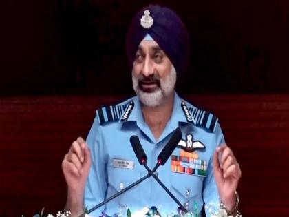 We shot down 6 Pakistani aircraft Information from Air Force Chief A P Singh | आम्ही पाकिस्तानची ६ विमाने पाडली; 'ऑपरेशन सिंदूर’ हे उच्च तांत्रिक युद्धच, हवाई दल प्रमुखांची माहिती We shot down 6 Pakistani aircraft Information from Air Force Chief A P Singh | आम्ही पाकिस्तानची ६ विमाने पाडली; 'ऑपरेशन सिंदूर’ हे उच्च तांत्रिक युद्धच, हवाई दल प्रमुखांची माहिती