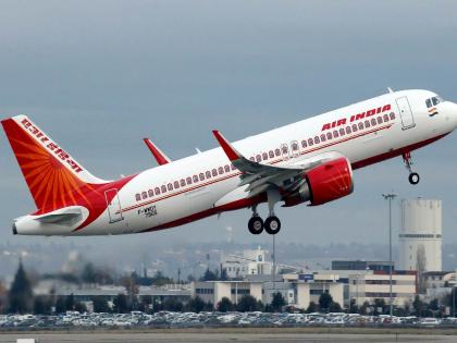 newark mumbai air india flight man suffer panic attack try to strangle her wife | Air India: एअर इंडियाच्या फ्लाईटमध्ये सात तास रंगला थरार; प्रवाशाने पत्नीचा गळाच आवळला