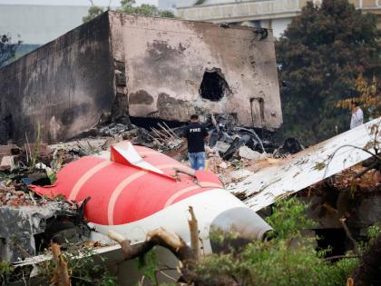 Air India Plane Crash: Is air travel not as dangerous as it used to be? Here are the statistics from the last few decades | विमान प्रवास आता पूर्वीइतका धोकादायक नाही? अशी आहे मागच्या काही दशकांतील आकडेवारी Air India Plane Crash: Is air travel not as dangerous as it used to be? Here are the statistics from the last few decades | विमान प्रवास आता पूर्वीइतका धोकादायक नाही? अशी आहे मागच्या काही दशकांतील आकडेवारी