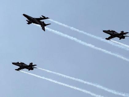 Air Fest 2022 : air force thrilling show in the skies of Nagpur | Air Fest 2022 : नागपूरच्या आकाशात वायुदलाच्या चित्तथरारक कसरती