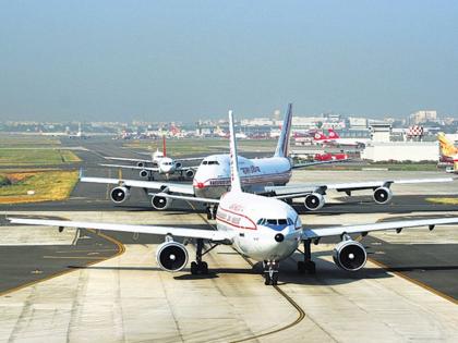 About 95 percent of Mumbai's employees are facing strike for airport privatization | विमानतळ खासगीकरणाविरोधात मुंबईतील ९५ टक्के कर्मचाऱ्यांचा संपासाठी कौल