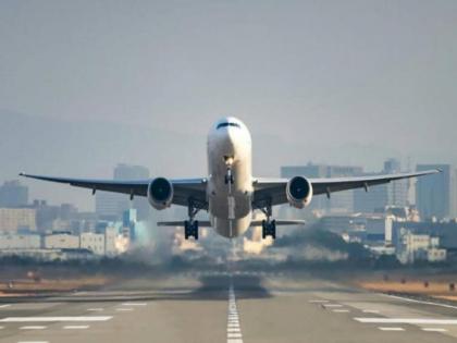 in mumbai one crore 31 lakh passengers travel by plane in august an increase of 5.7 percent compared to last year  | एक कोटी ३१ लाख प्रवाशांचे ऑगस्टमध्ये विमानाने ‘टेक ऑफ’; गतवर्षीच्या तुलनेत ५.७ टक्क्याने वाढ 