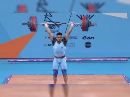 Commonwealth Games 2022 Weighlifting : Ajay Singh Shekhawat fought hard on every one of his lifts all the way to the end, but He finishes 4th with a total of 319kg in the men's 81kg competition  | Commonwealth Games 2022 : भारताच्या अजय सिंगने सर्वस्वी पणाला लावले, १ किलोच्या फरकाने पदक हुकले; पण, पाकिस्तानी स्पर्धकाला लोळवले