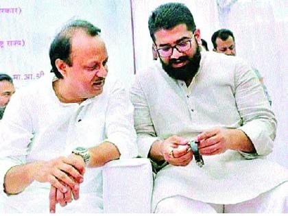     Dada-Baba's growing close bond: Direct Dialogue: Hold on NCP's watch bones | दादा-बाबांची वाढती जवळीक थेट संवाद : राष्ट्रवादीच्या घड्याळाच्या काट्यांवर पकड