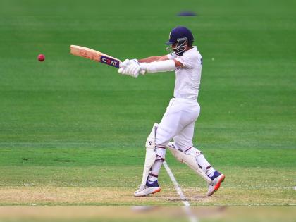 India vs Australia, 2nd Test :  The Indian captain leads by example, 12th Test hundred for Ajinkya Rahane | India vs Australia, 2nd Test : नेतृत्व असं करावं...; संघ संकटात असताना अजिंक्य रहाणेनं झळकावलं शतक