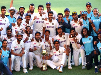 India vs Australia : It really means a lot to us. I don't know how to describe this victory, Say Ajinkya Rahane     | India vs Australia : गॅबावरील ऐतिहासिक विजयानंतर अजिंक्य रहाणे झाला भावूक, म्हणाला शब्दच सूचत नाही!