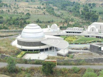 Due to the pending bill/ power supply cut in Ajanta Visitor Center | थकबाकीमुळे अजिंठा व्हिजिटर सेंटरचा वीज पुरवठा खंडीत