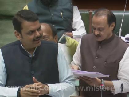 Ajit Pawar slams Home Minister Devendra Fadnavis saying Now is the time to protect Maharashtra police as people attack them | Ajit Pawar Devendra Fadnavis: महाराष्ट्रातील पोलिसांनाच आता संरक्षण देण्याची वेळ आलीय; अजित पवारांनी गृहमंत्री फडणवीसांना सुनावलं