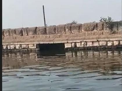 All traffic on the Bhima river Diksal bridge is closed | मोठी बातमी; भीमा नदी डिकसळ पुलावरील सर्व प्रकारची वाहतूक बंद