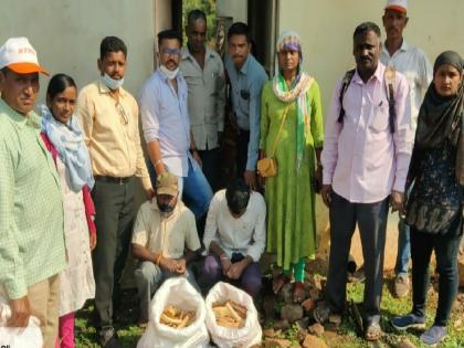 Illegal stocks of sandalwood seized in Ajra, two arrested by Forest Department | आजऱ्यात वनविभागाची मोठी कारवाई, चंदनाच्या लाकडाचा अवैद्य साठा केला जप्त, दोघे अटकेत