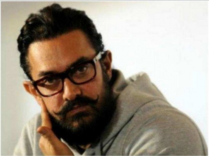 Aamir khan took this decision after failure of thugs of hindustan | आमिर खानच्या फॅन्सना या कारणामुळे बसू शकतो धक्का