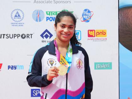 akanksha salunke of goa wins gold medal in squash in national games 2023 | गोव्याच्या आकांक्षा साळूंकेला स्क्वॅशमध्ये सुवर्ण पदक