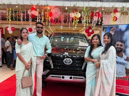 Cricketer Akashdeep Singh bought a brand new Toyota Fortuner; it cost a lot, the dealer was also in trouble after RTO action | क्रिकेटपटू आकाशदीपने नवी कोरी फॉर्च्युनर घेतली; महागात पडली, डीलरही गोत्यात