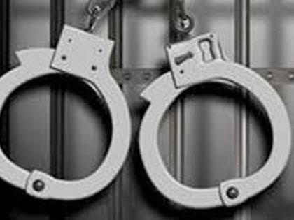 Three arrested in youth murder case | युवकाच्या हत्येप्रकरणी तिघांना अटक