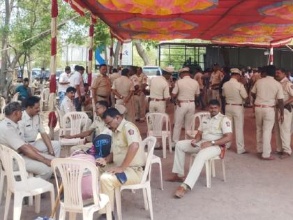 Three thousand police officers from nine districts were admitted in Akluj | नऊ जिल्ह्यांमधील तीन हजार पोलीस अकलूजमध्ये दाखल