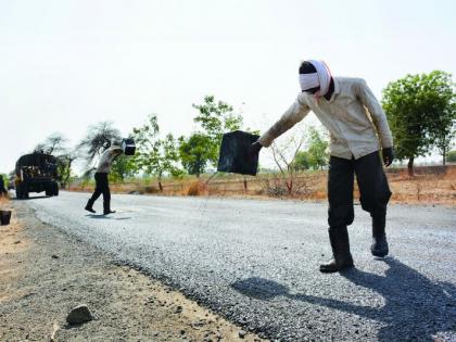 First, repair the roads, then drain the water channels - Jitendra Wagh | आधी रस्ते दुरुस्ती, त्यानंतर जलवाहिनीचे जाळे टाका - जितेंद्र वाघ