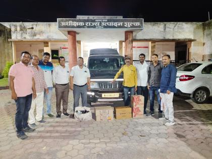 Illegal liquor supply from Akola to Risoda Items seized along with the vehicle | अकोल्यातून रिसोडात अवैध दारूचा पुरवठा; वाहनासह मुद्देमाल जप्त