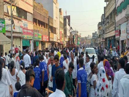 On the occasion of Dhammachakra Pravartana Day, Rally at Akola | धम्मचक्र प्रवर्तन दिनानिमित्त अकोल्यात निघाली जल्लोषात मिरवणूक