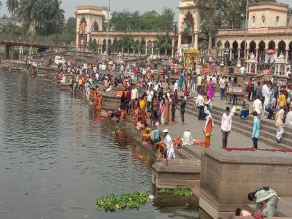 kartiki ekadashi celebrate thousand peoples in alandi | kartiki ekadashi: 'ज्ञानोबा माऊली तुकारामांच्या' जयघोषात अलंकापुरी गजबजली; हजारो भाविकांनी घेतले दर्शन