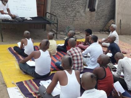 20 children from Buldhana District taking Spiritual Lessons in Alandi | बुलडाणा जिल्ह्यातील २० मुले घेताहेत माऊलींच्या आळंदीत आध्यात्माचे धडे 