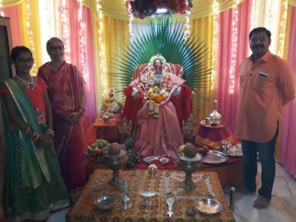 300 years old tradition, worship of Gauri of Sirkhel Kanhoji Raje Angre | 300वर्षांची परंपरा, सरखेल कान्होजी राजे आंग्रे यांच्या गौरींचे पूजन  