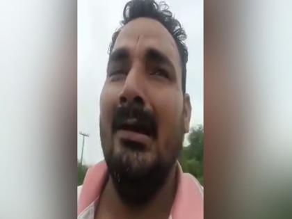 Tired of wife's troubles, husband Sanjay Singh consumed pesticide in Aligarh, Uttar Pradesh | ४ मुलांची आई बॉयफ्रेंडसोबत पळाली, सासरच्यांनी शोधून घरी आणलं; त्यानंतर असं काय घडलं, पतीने FB Live केले, मग...