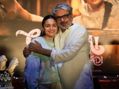 In 5 minutes Sanjay Leela Bhansali get his 'Gangubai', He revealed in an interview with Alia Bhatt. | अन् ५ मिनिटात संजय लीला भन्साळींना भेटली त्यांची 'गंगूबाई', आलिया भटने घेतलेल्या मुलाखतीत केला खुलासा