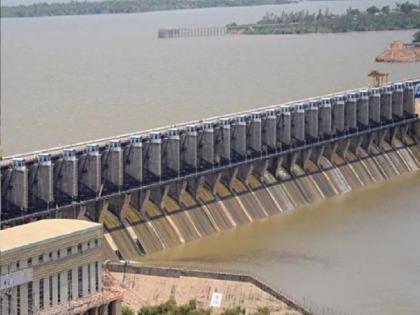 Due to increased rainfall in Kolhapur, Sangli, Satara districts, water inflow from Krishna river to Almatti Dam increased by 72 thousand 286 cusecs | कर्नाटकातील अलमट्टी धरण ८१ टक्के भरले, ६५ हजार क्युसेकने विसर्ग सुरु