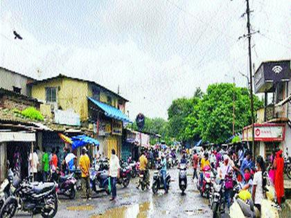 Crowds in the market to bring down the lockdown; Adherence to social distance | लॉकडाऊन शिथिल केल्याने बाजारपेठेत गर्दी; सामाजिक अंतराचे पालन