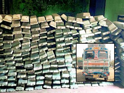 Aluminum worth 70 lakhs seized in Morshi of Amravati; Two arrested along with the facilitator | मोर्शीत तब्बल सत्तर लाखांचे ॲल्युमिनियम जप्त; सूत्रधारासह दोघे जेरबंद