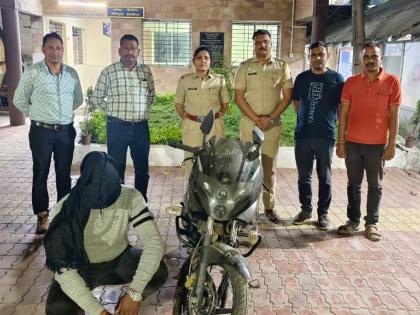 bike seized from an inveterate thief in amravati | अट्टल चोरट्याकडून एक दुचाकी जप्त