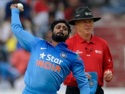Rayudu is not allowed to bowl in international cricket | रायुडूला आंतरराष्ट्रीय क्रिकेटमध्ये गोलंदाजी करण्यास मनाई