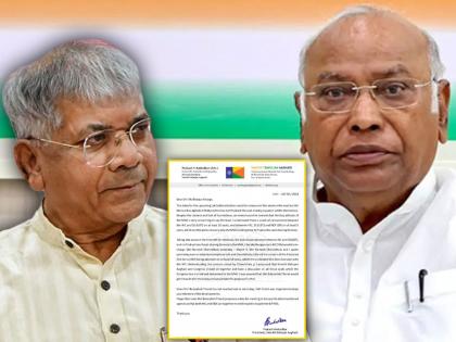 Loksabha Election 2024: Prakash Ambedkar's Letter to Mallikarjun Kharge; A new proposal was given in view of the controversy Mahavikas Aghadi | वंचित बहुजन आघाडीचा काँग्रेसला प्रस्ताव; प्रकाश आंबेडकरांचं मल्लिकार्जुन खरगेंना पत्र