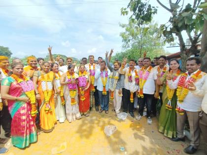 gram panchayat elections in ambernath flag of bjp and shinde group on vangani | अंबरनाथ तालुक्यातील वांगणी ग्रामपंचायतीवर भाजप-शिंदे गटाचा झेंडा!