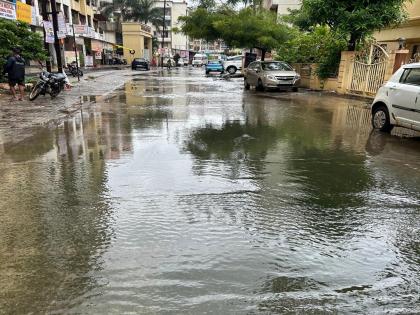 Sewage sewage in Vishwajit Midage area of Ambanath Strong anger among citizens | अंबनाथच्या विश्वजीत मिडाेज परिसरात गटाराचे घाण सांडपाणी; नागरिकांमध्ये तीव्र संताप!