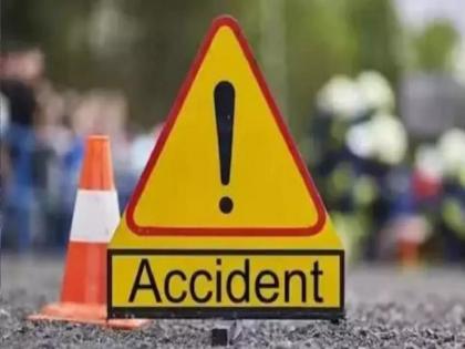 A speeding two-wheeler collided with a car, two people who came for tourism in Amboli died | Sindhudurg: भरधाव दुचाकीची कारला धडक, आंबोलीत पर्यटनासाठी आलेल्या दोघांचा मृत्यू