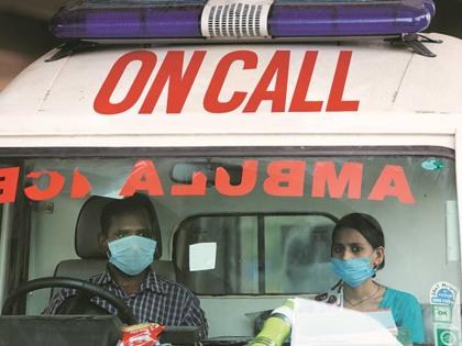 Look at tuberculosis patients riding sixteen bikes; A contingent of 77 ambulances to the health department | सोळा दुचाकींवरुन फिरत क्षय रुग्णांवर नजर; आरोग्य विभागाकडे ७७ ॲम्ब्युलन्सचा ताफा